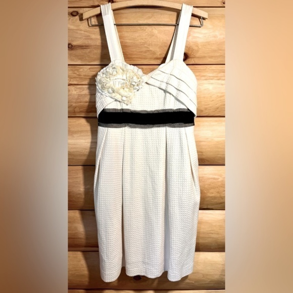 Deletta Corsage midi dress. Creamy white Size Extra‎ Small Sold by Anthropologie